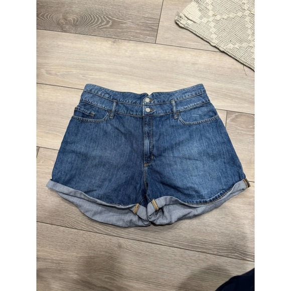 Banana Republic Pants - Banana  Republic HIGH-RISE PIECED PULL-ON DENIM SHORT - 4 IN INSEAM
